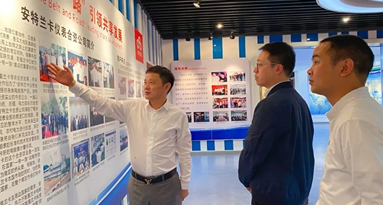 青田县委常委、纪委书记、监委主任陆翔到乐宝体育集团开展“纪检监察干部联百企”活动