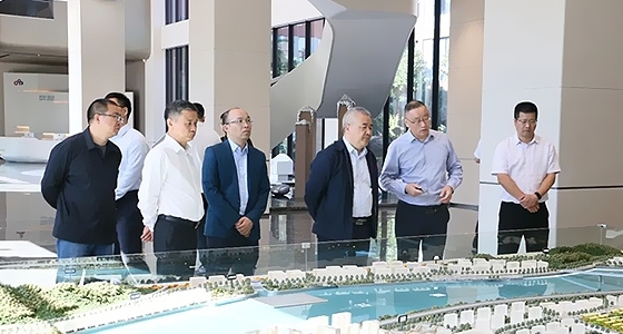 省经信厅投资处一行调研乐宝体育集团